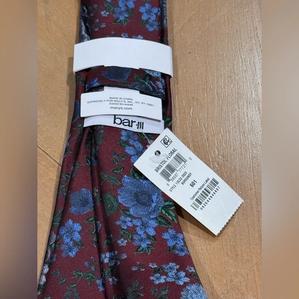 Bar III men’s bristol floral skinny tie